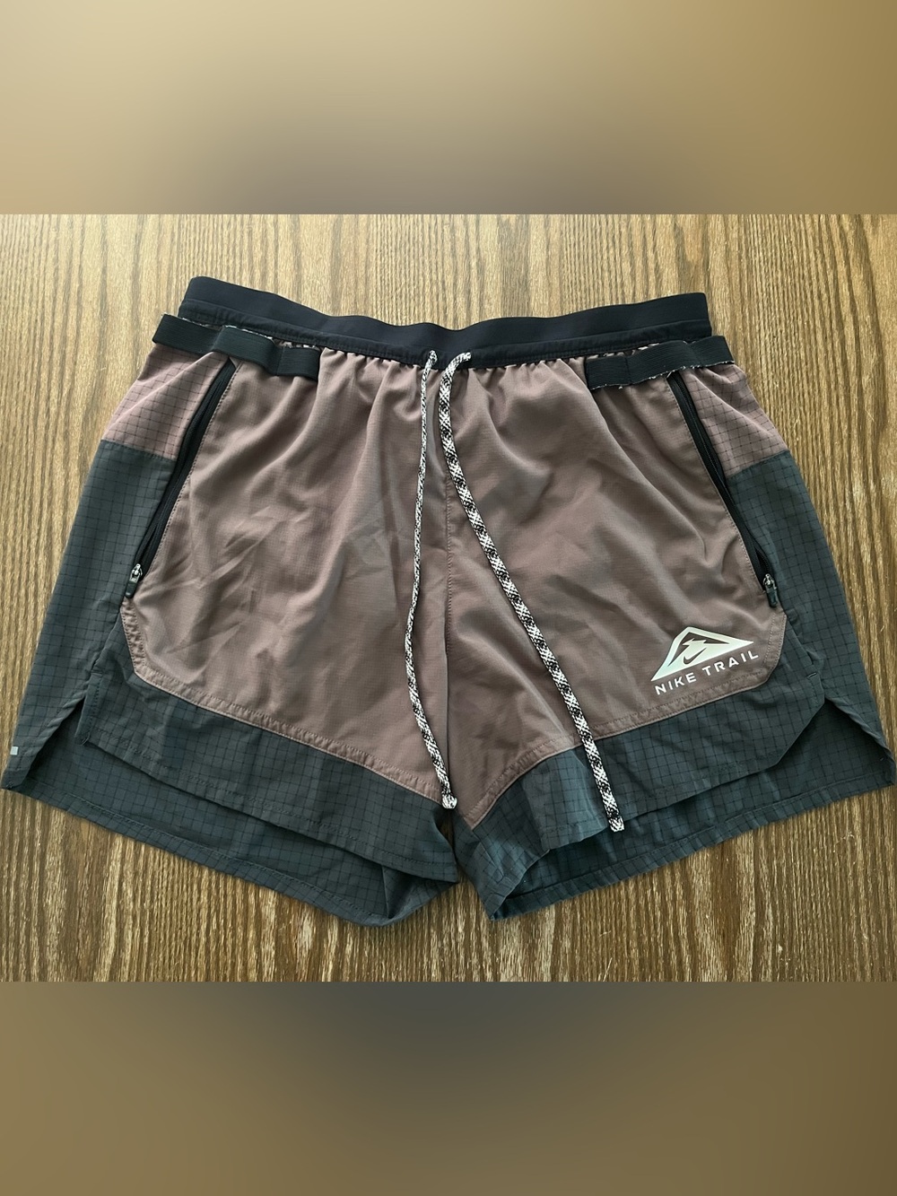 Nike Trail Men's 5 inch shorts size medium